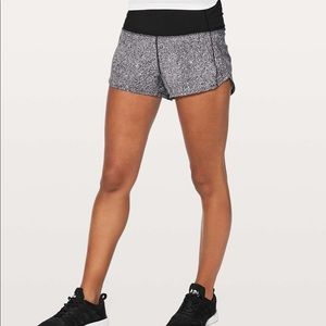 Lululemon Speed Up Shorts 2.5”
